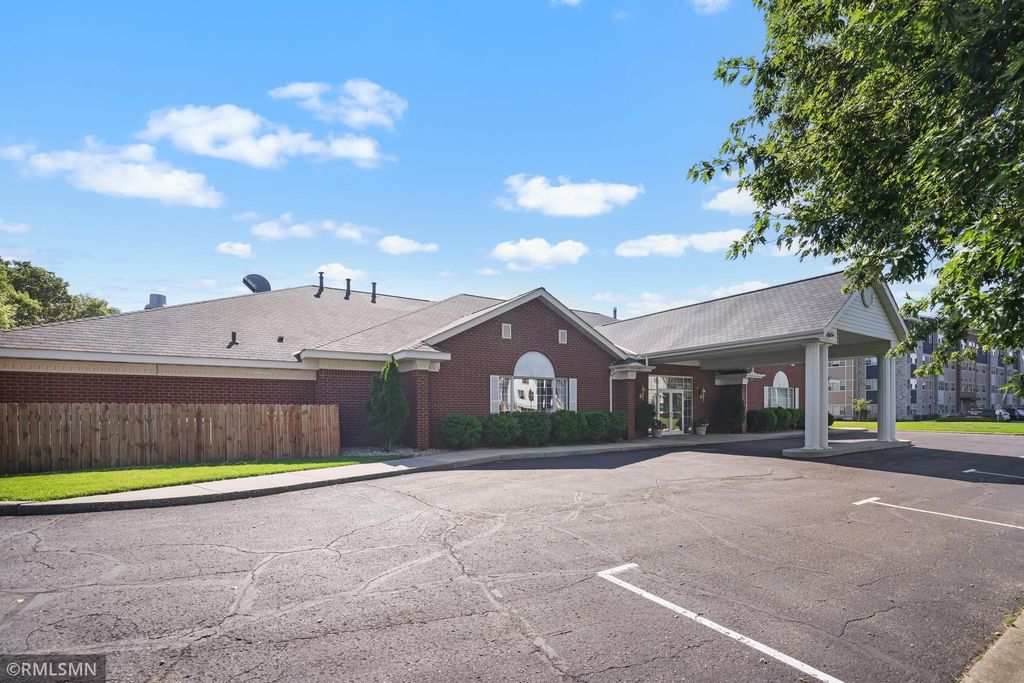 Photo of 16394 Glory Lane, Eden Prairie, MN 55344 (MLS # 7007231)