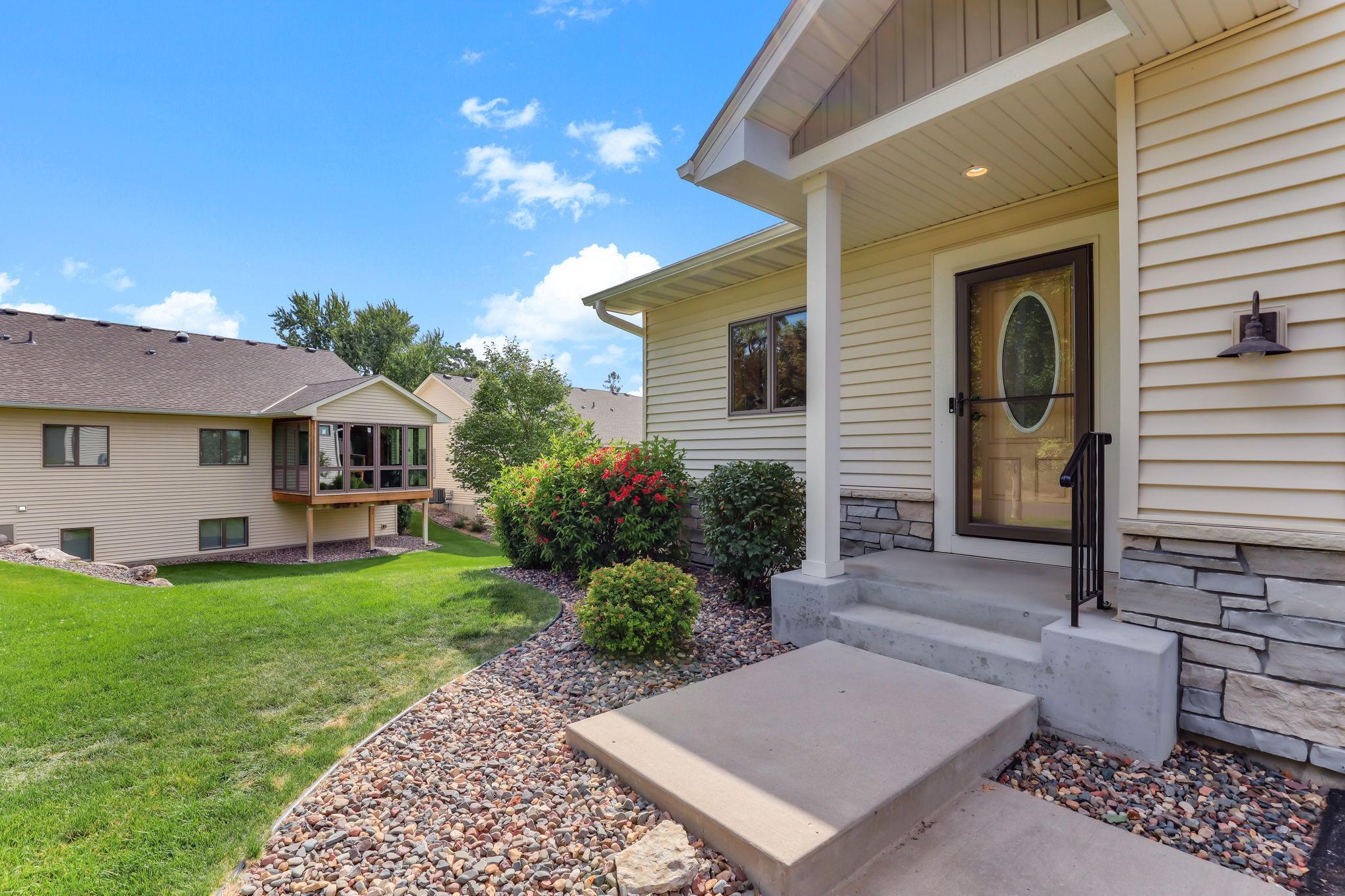 2061 Cardinal Glen