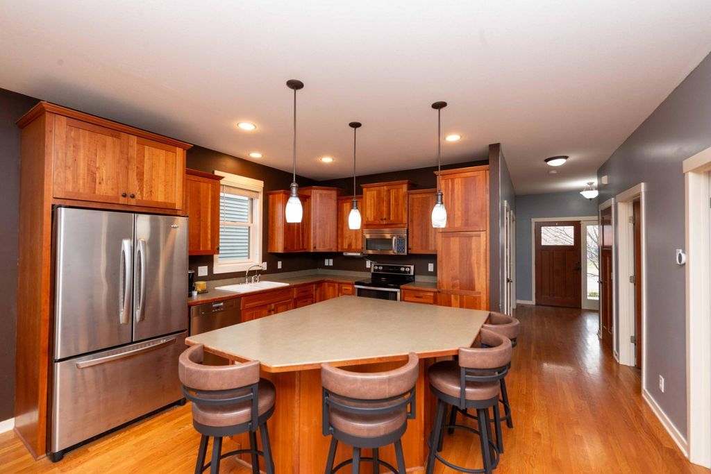 Photo of 11446 Balsam Way, Woodbury, MN 55129 (MLS # 7029159)