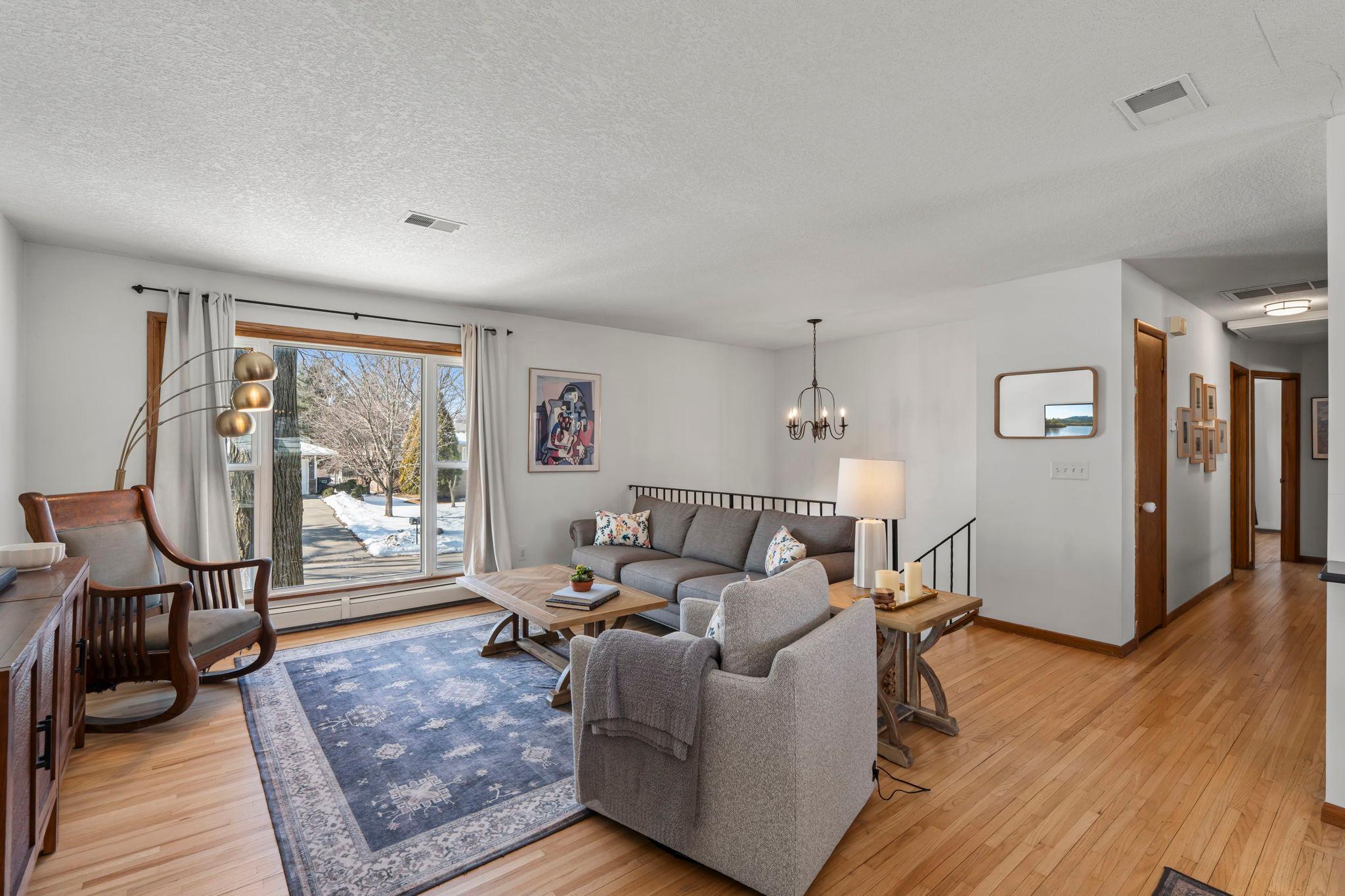 4017 Shamrock Drive NE