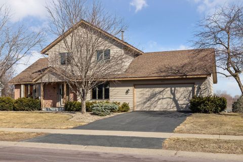 4911 144th Street W Apple Valley MN 55124