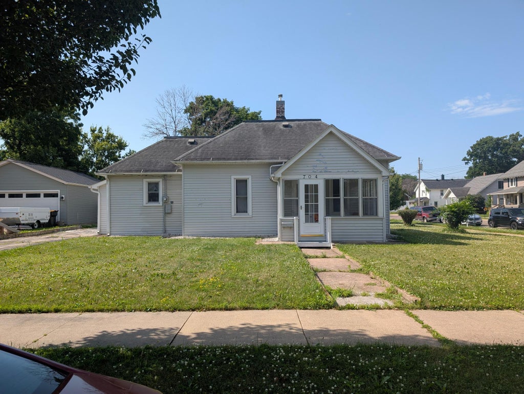 Photo of 704 7th Street SE St, Rochester, MN 55904 (MLS # 7103663)
