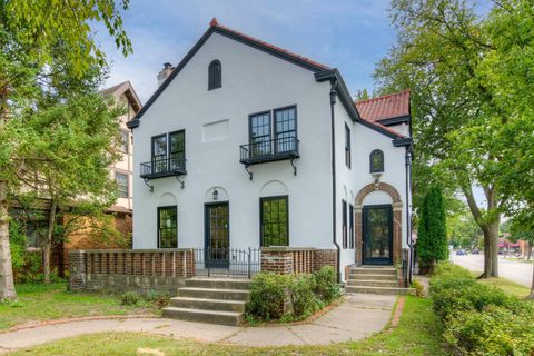 2056 Summit Avenue Saint Paul MN 55105