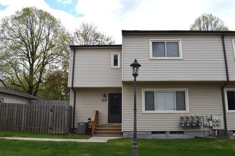 1478 Woodview Avenue E Eagan MN 55122