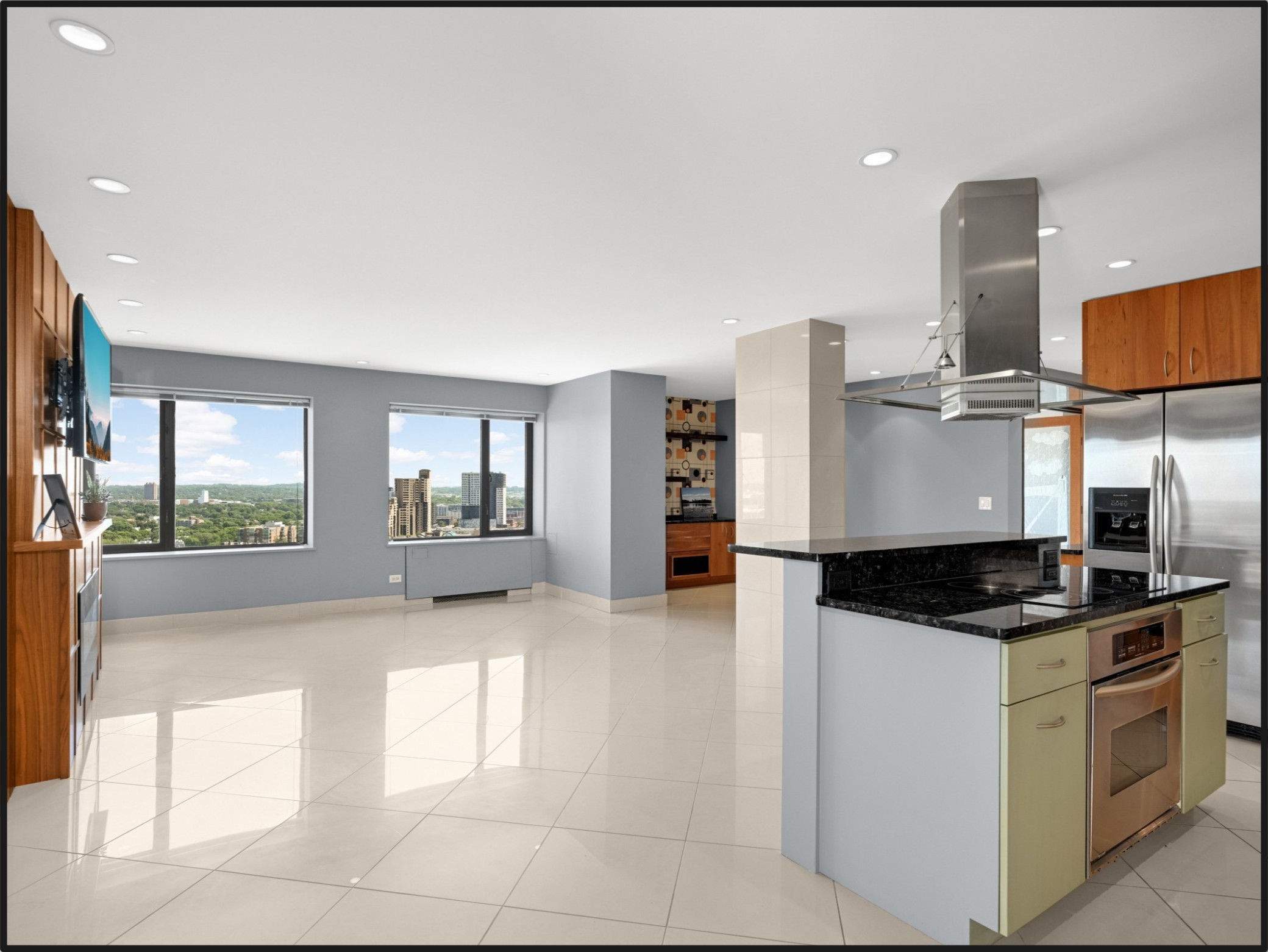 19 S 1st Street B2708