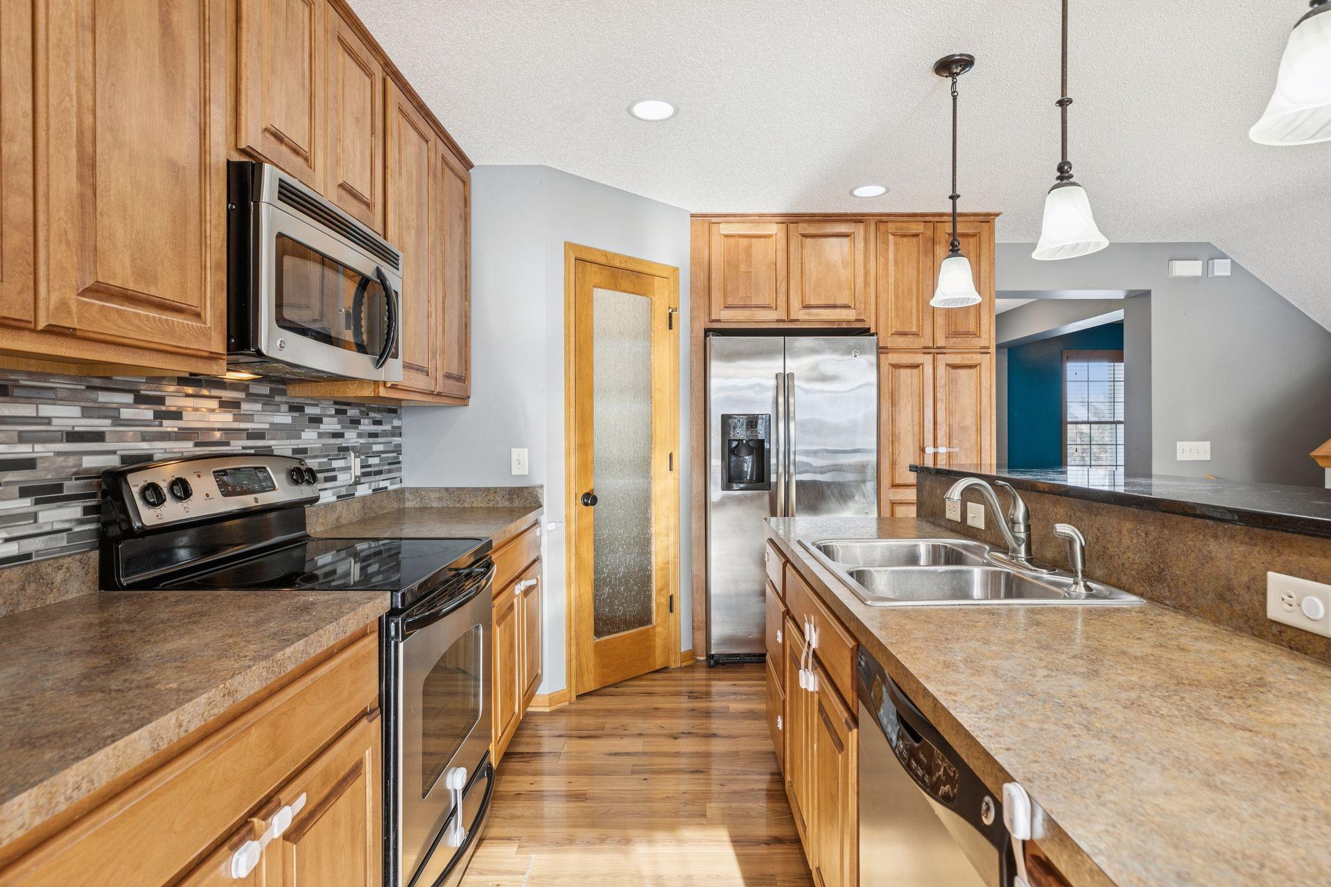 489 Canyon Boulevard