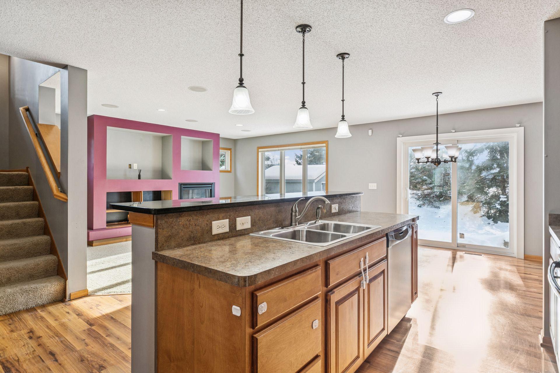 489 Canyon Boulevard