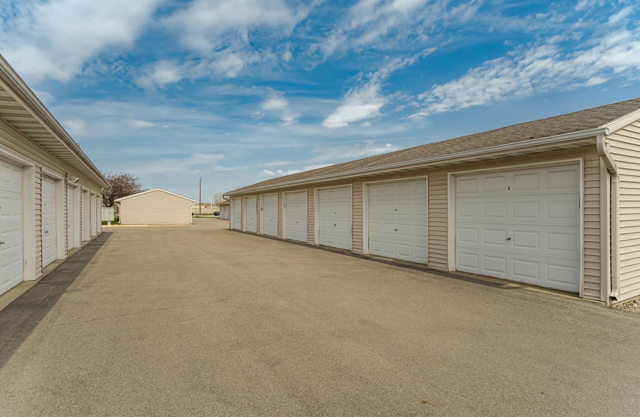 875 37th Avenue NW B