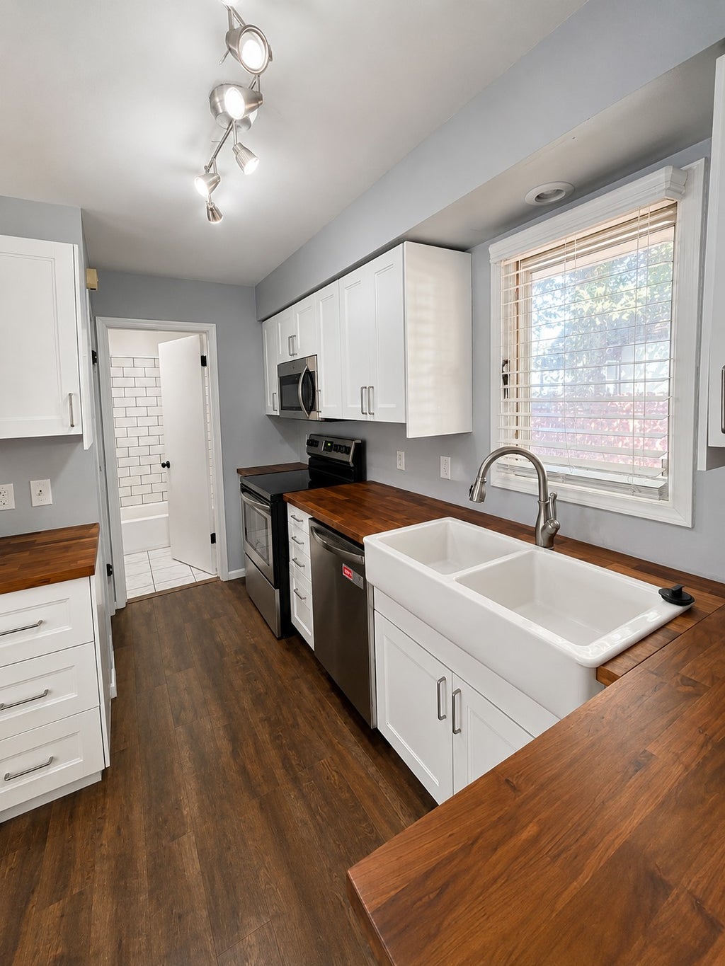 Photo of 2801 NE Lincoln Street NE #1, Minneapolis, MN 55418 (MLS # 7144901)