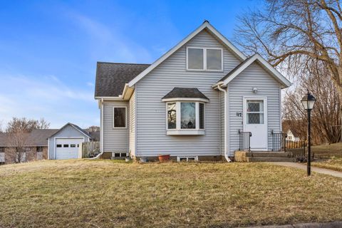 Photo of 117 W Van Dusen Street, Springfield, MN 56087 (MLS # 7033085)