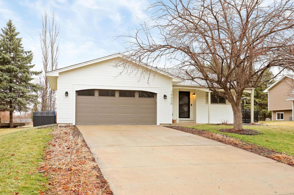 Photo of 15620 47th Avenue N, Plymouth, MN 55446 (MLS # 7055464)