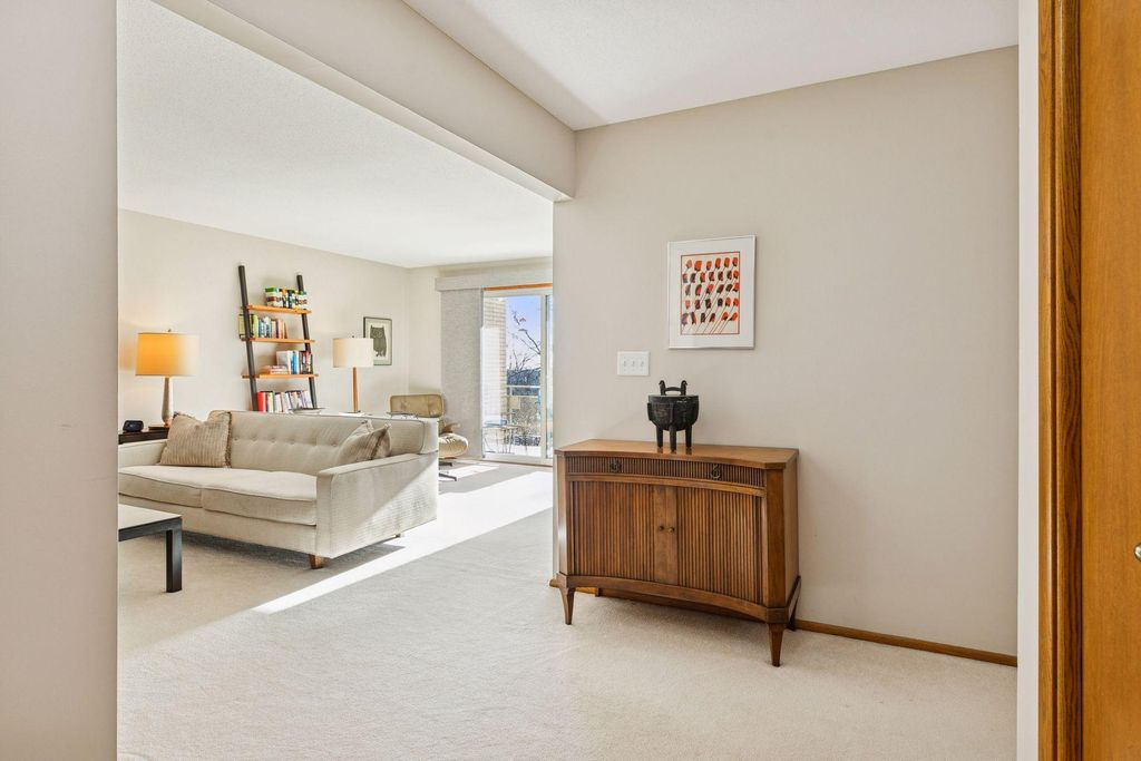 Photo of 100 Imperial Drive W #404, West Saint Paul, MN 55118 (MLS # 7021511)