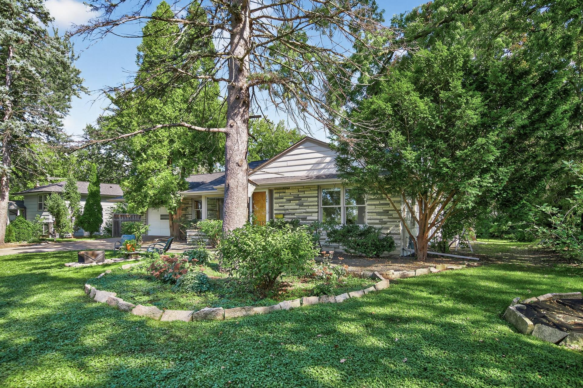 1544 Mississippi River Boulevard S