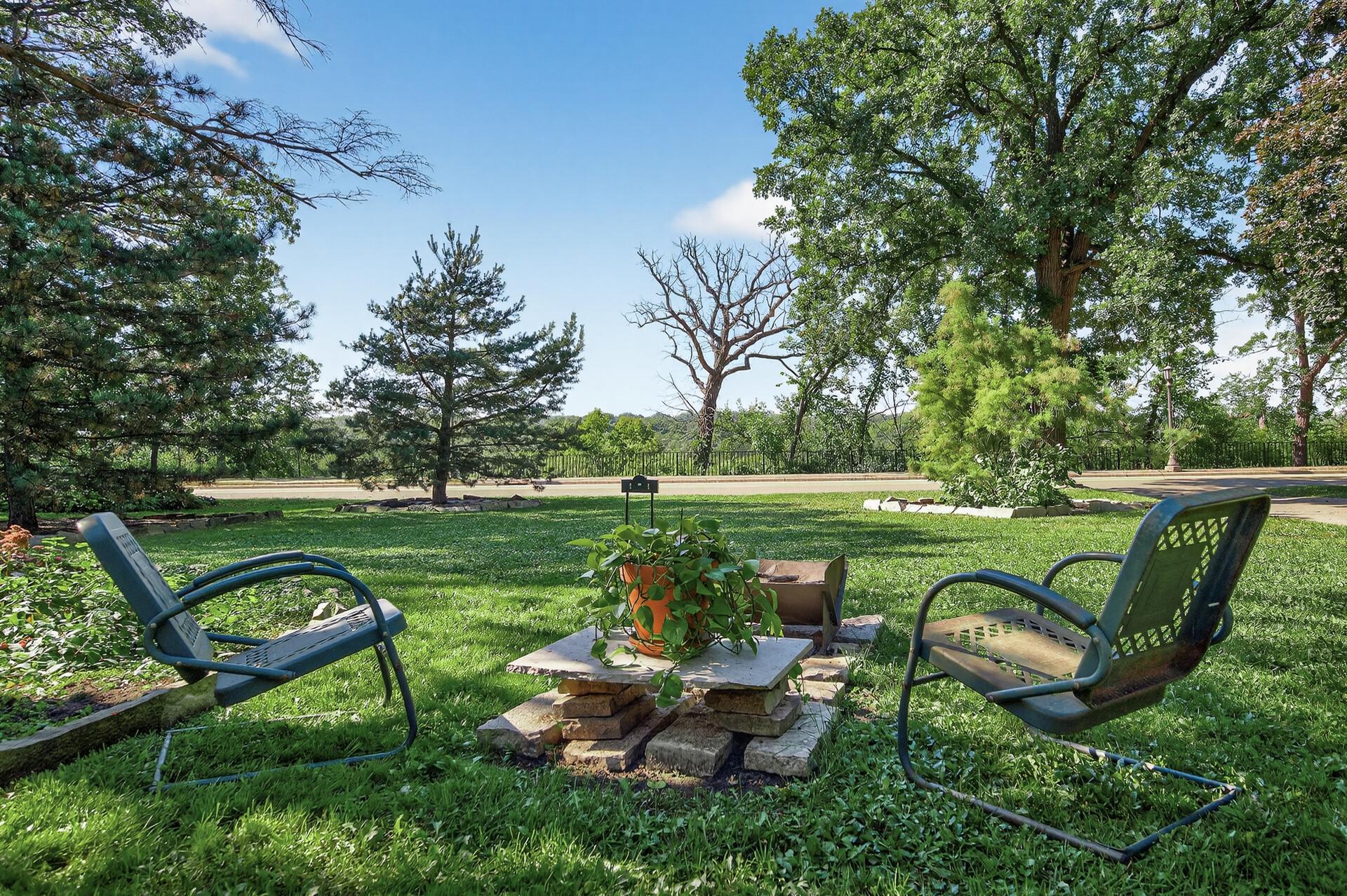 1544 Mississippi River Boulevard S