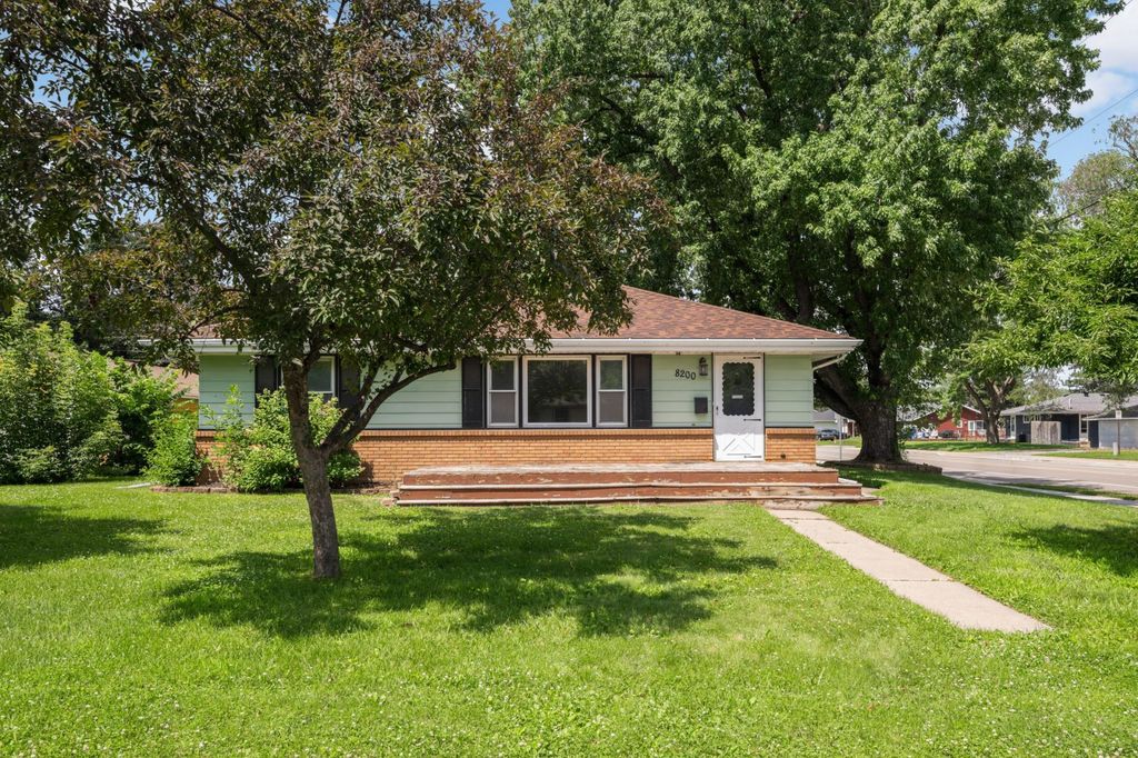 Photo of 8200 16th Avenue S, Bloomington, MN 55425 (MLS # 7045141)