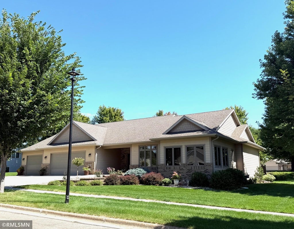 Photo of 104 W Veterans Drive, Luverne, MN 56156 (MLS # 7136479)