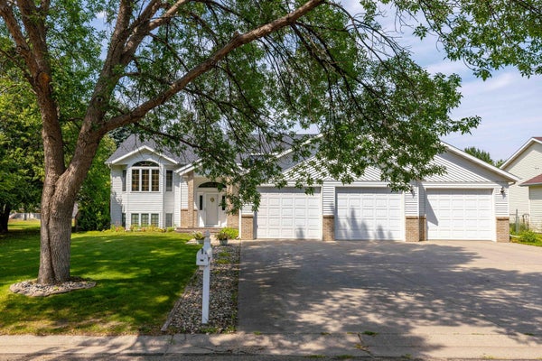 811 4TH AVE NE, BARNESVILLE, MN 56514 - Image d2a49aeaab7c6f0ceed74e6d3e214710/119199016