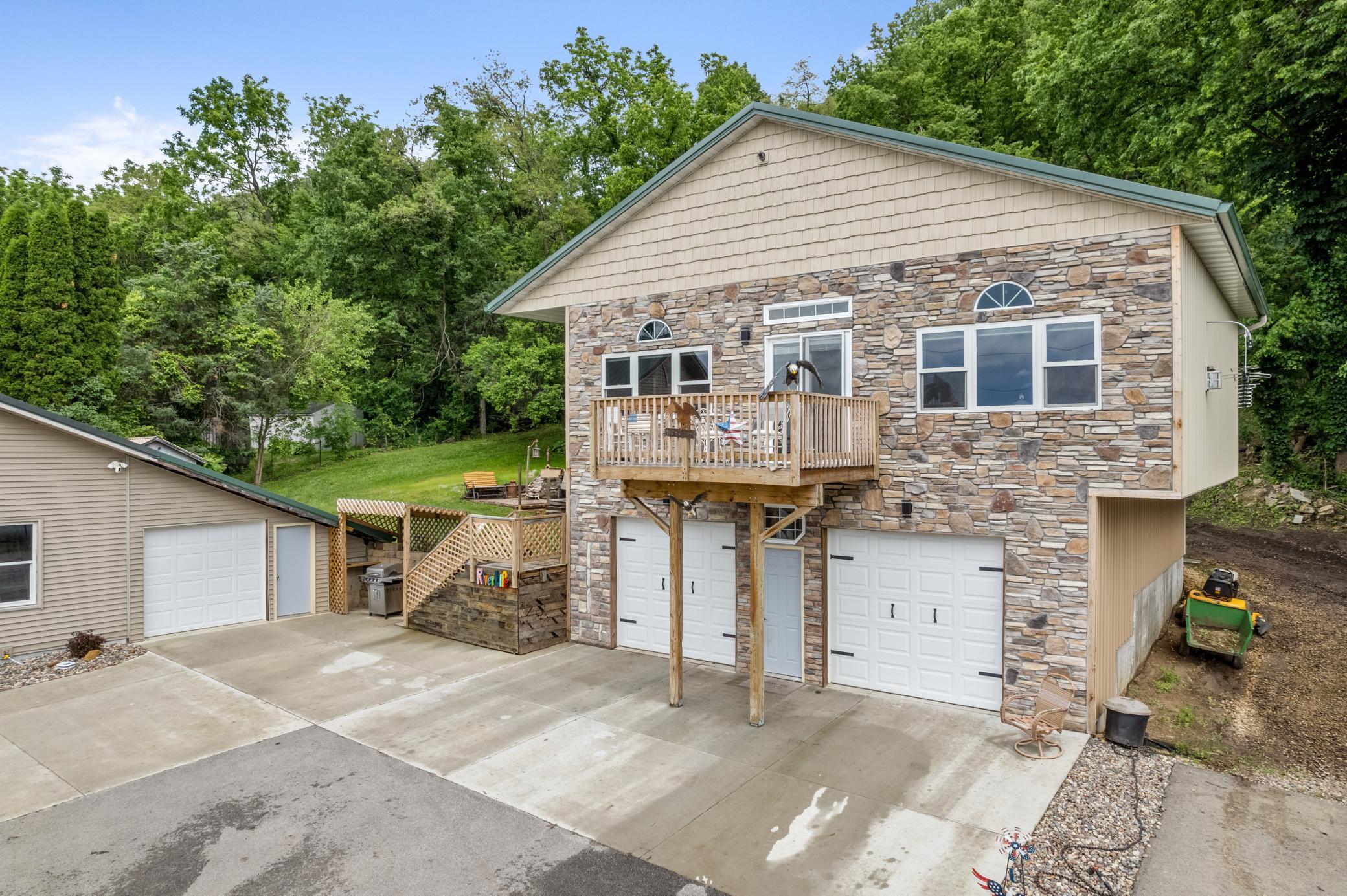 160 N State Road 35