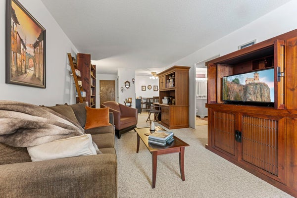6450 YORK AVE S APT 217, MINNEAPOLIS, MN 55435 - Image d2ba4aba38ee40fa9c1d02abf1d56ebc/1680094580