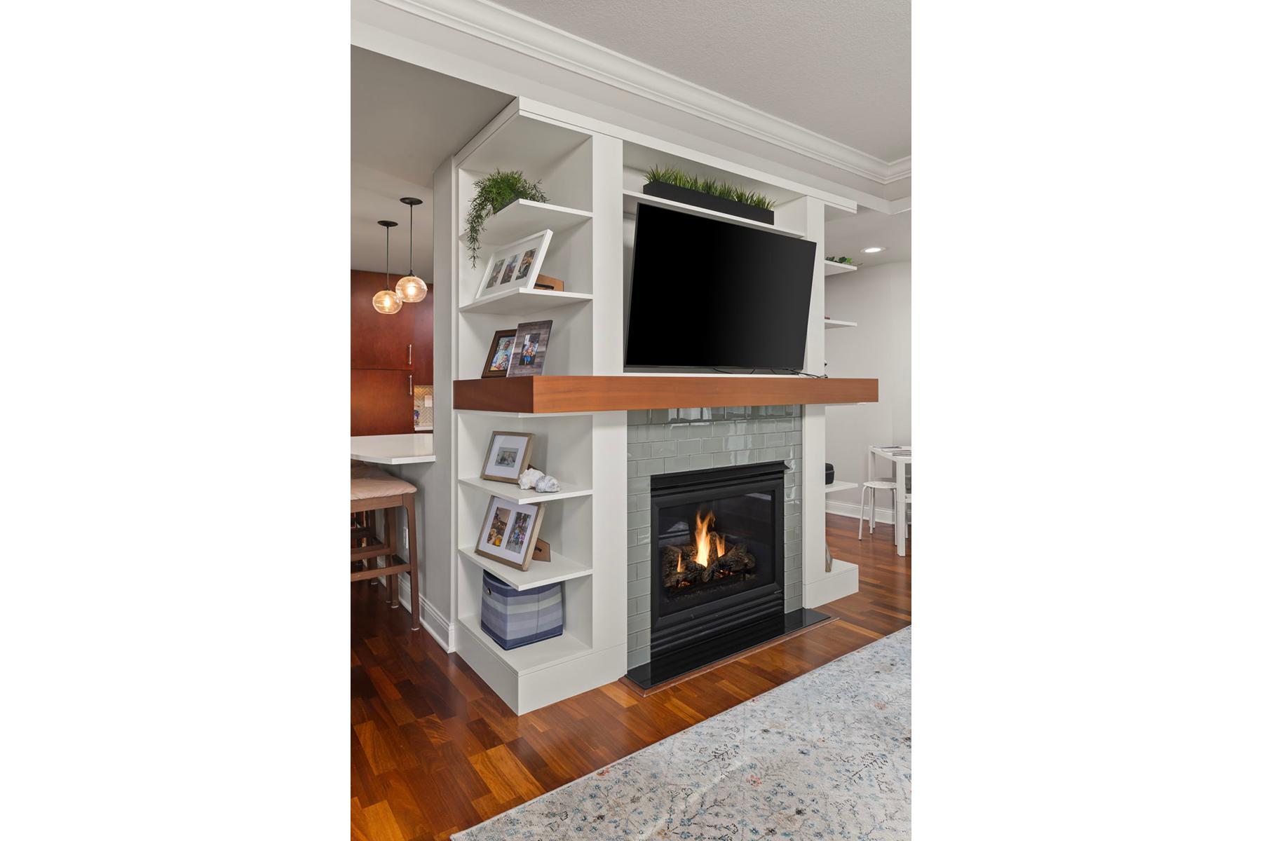 100 3rd Avenue S 805