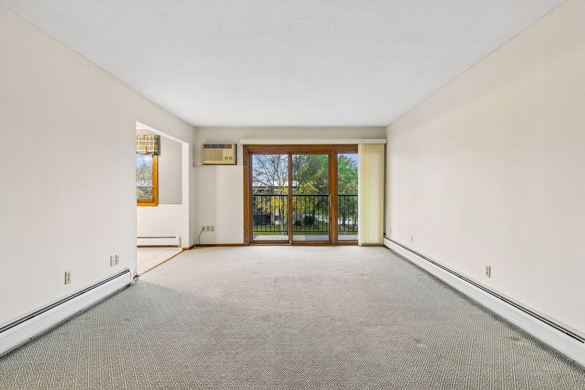2700 Oxford Street N 140