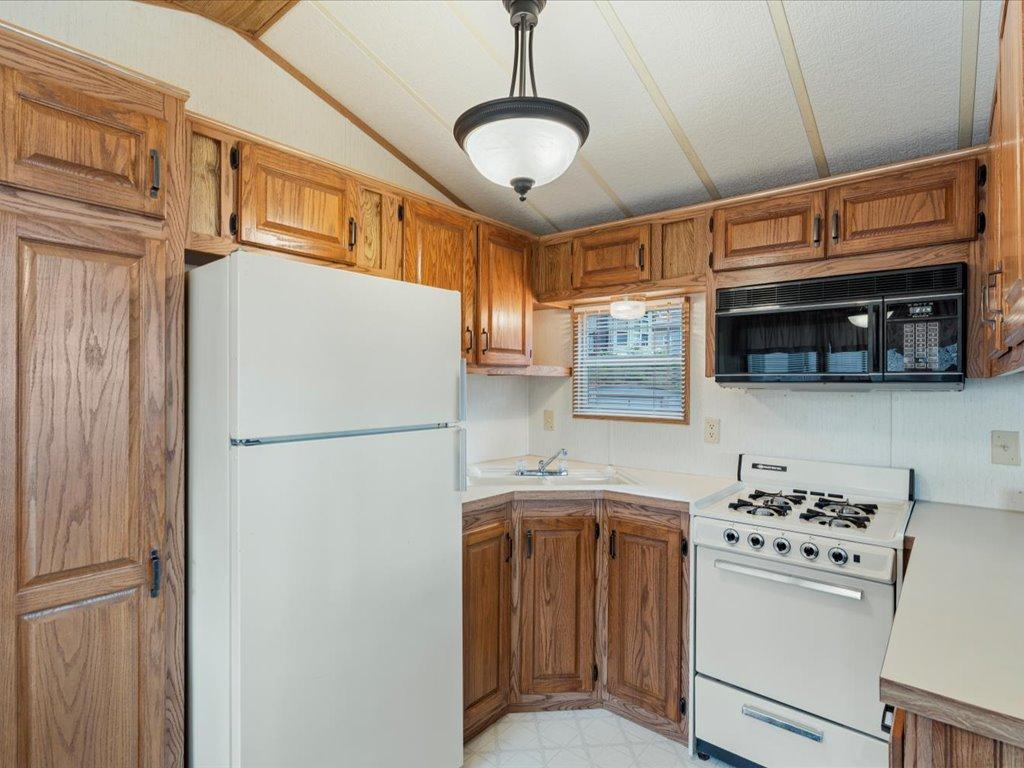 15827 Wilderness Trail 28