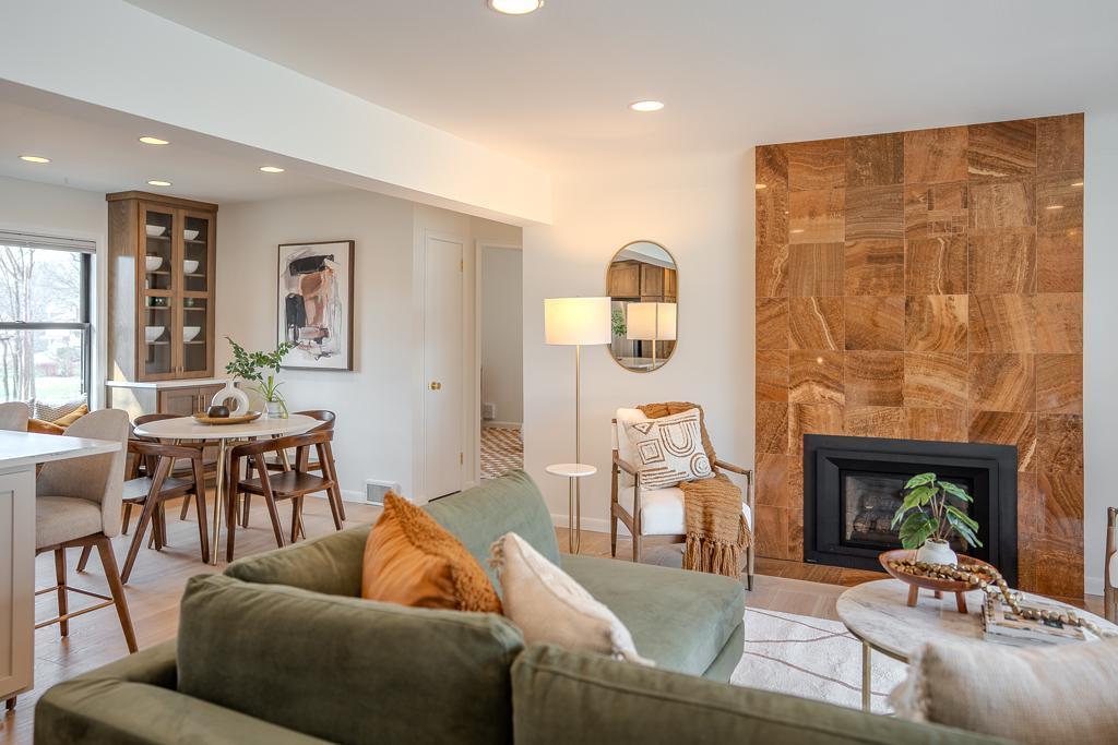 4262 Wooddale Avenue S