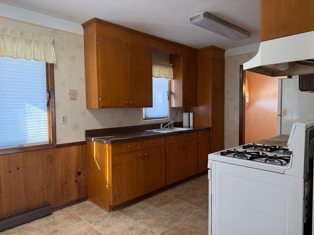 Photo of 483 Birmingham Street, Saint Paul, MN 55106 (MLS # 7011645)