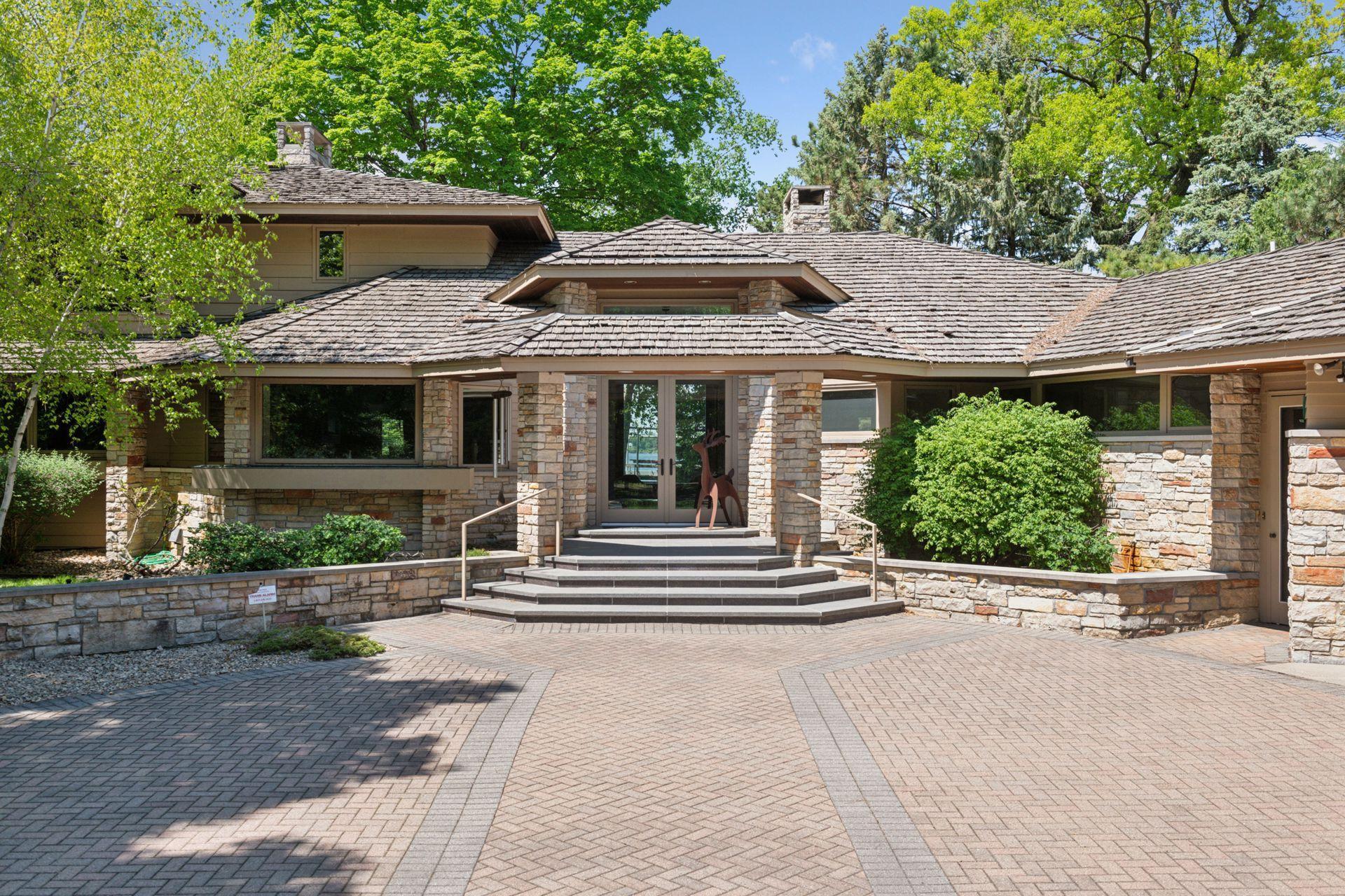 28235 Boulder Circle