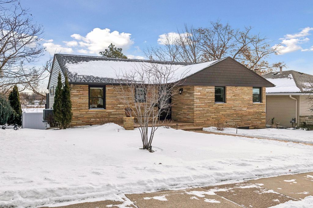 Photo of 6027 James Avenue S, Minneapolis, MN 55419 (MLS # 7002326)