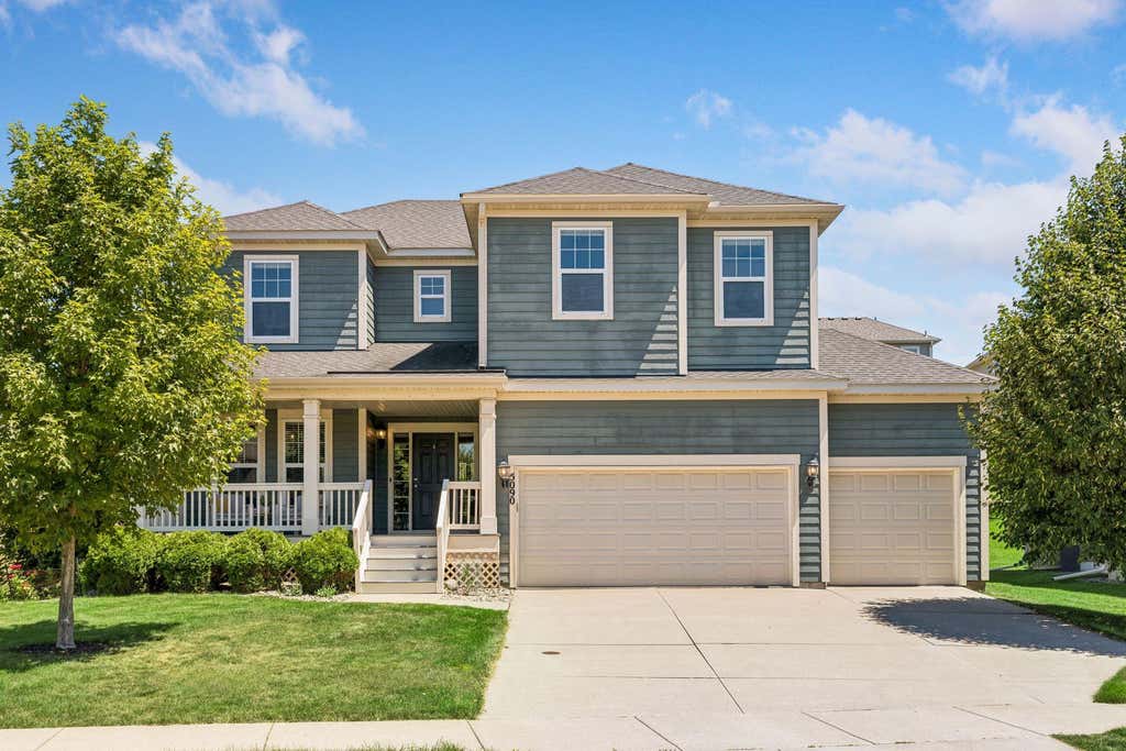 Photo of 5090 Kimberly Lane N, Plymouth, MN 55446 (MLS # 7101772)