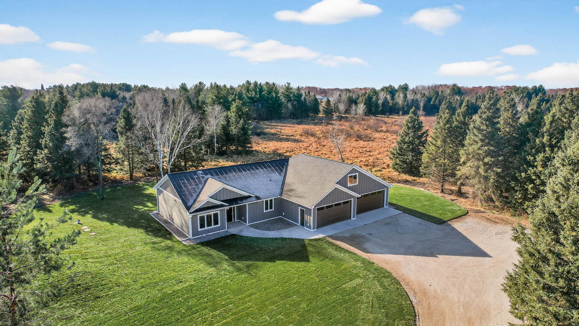 18986 Jackson Street NE