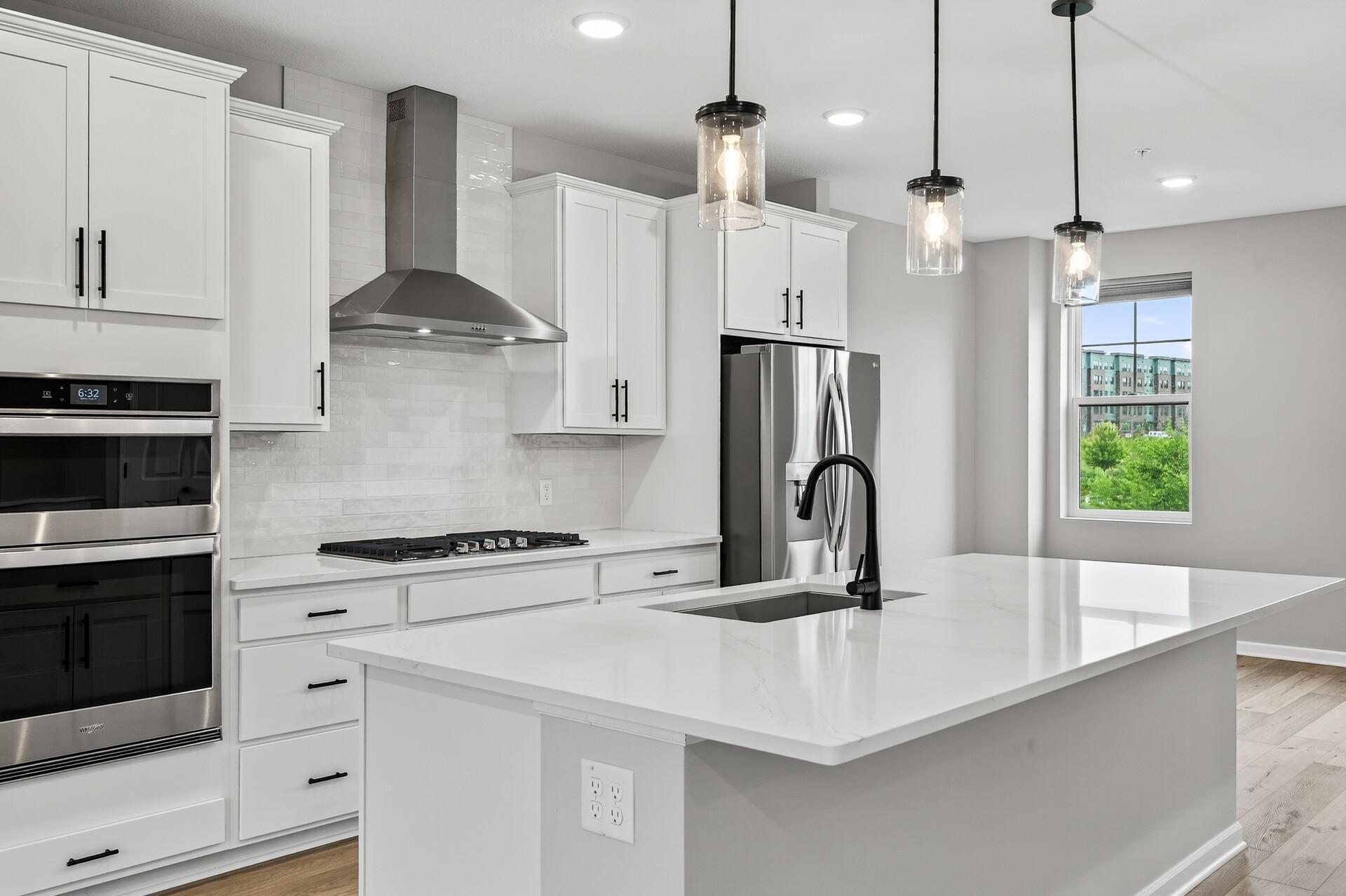 875 W Falls Passage C