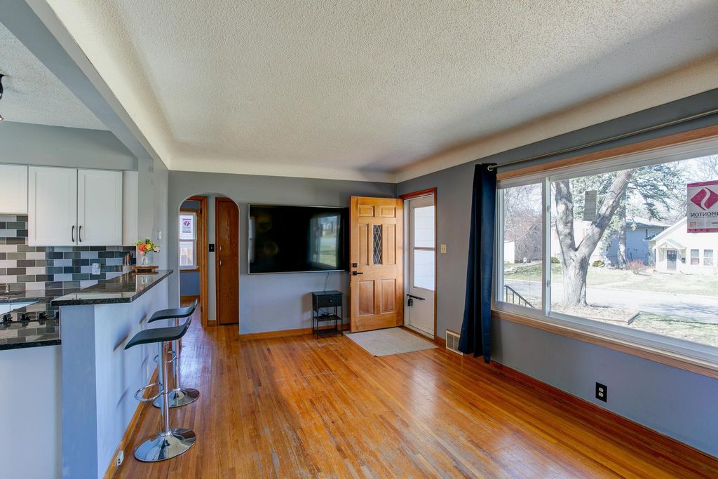 Photo of 1220 Conway Street, Saint Paul, MN 55106 (MLS # 7049779)