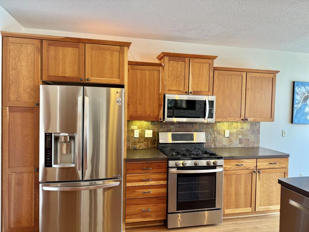 Photo of 2526 Waterfall Way NW, Prior Lake, MN 55372 (MLS # 7032581)