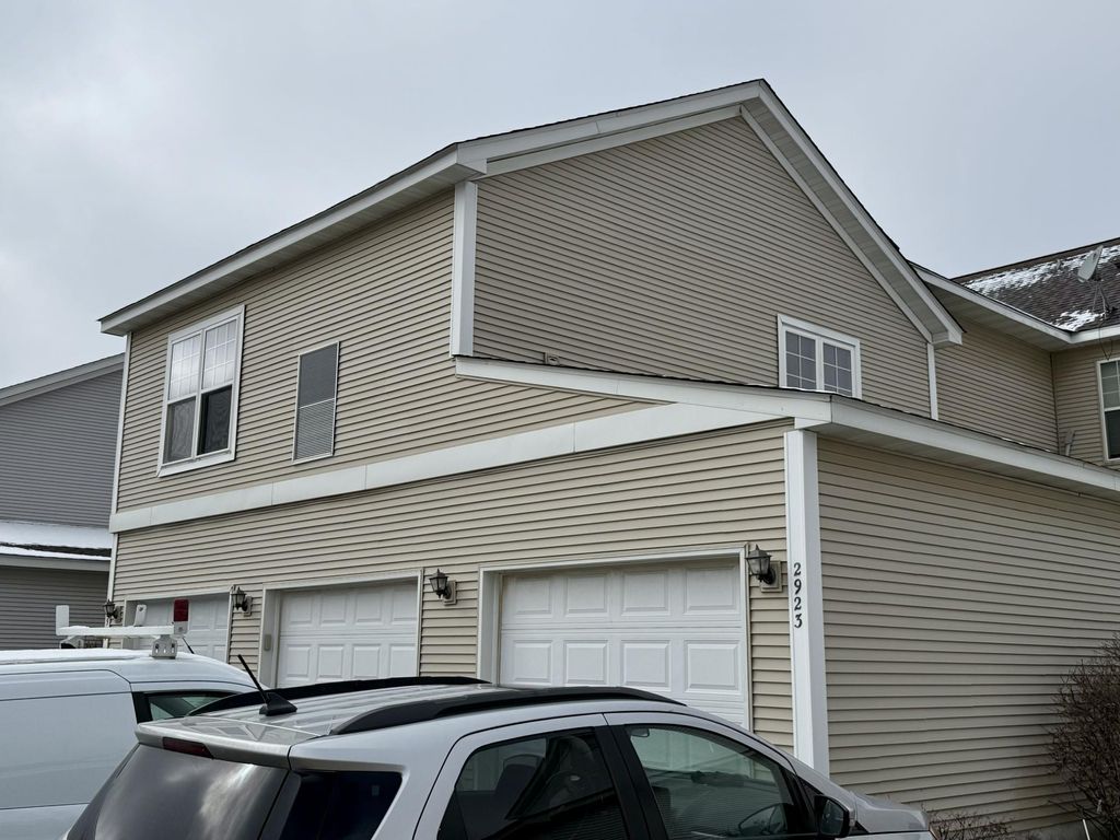 Photo of 2923 Hemingway Drive, Chaska, MN 55318 (MLS # 7033461)