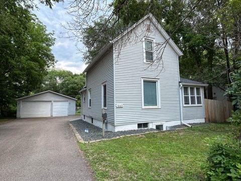 1663 Concord Street S South Saint Paul MN 55075