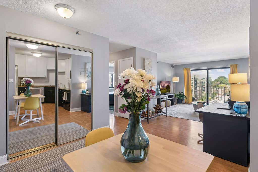 Photo of 3131 Excelsior Boulevard #512, Minneapolis, MN 55416 (MLS # 7130588)