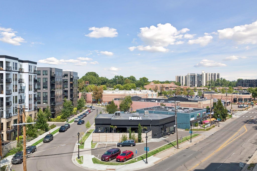 Photo of 3131 Excelsior Boulevard #512, Minneapolis, MN 55416 (MLS # 7130588)