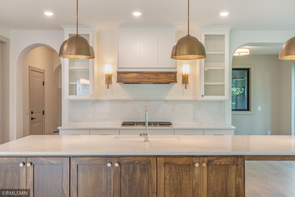 Photo of 5803 S Century Ridge S, Woodbury, MN 55129 (MLS # 7016694)