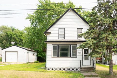 938 Cypress Street Saint Paul MN 55106