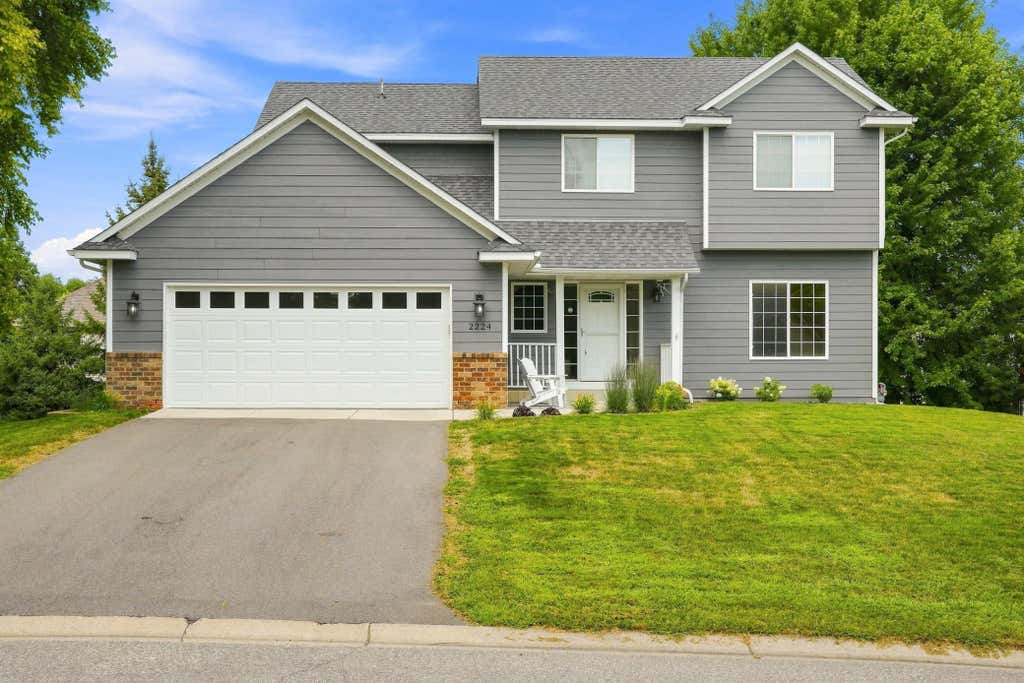 Photo of 2224 Manuela Drive, Chaska, MN 55318 (MLS # 7127565)