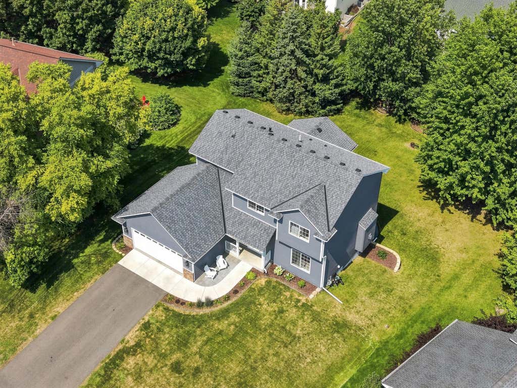 Photo of 2224 Manuela Drive, Chaska, MN 55318 (MLS # 7127565)