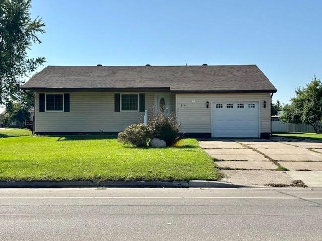 Photo of 1114 Greenwood Street E, Thief River Falls, MN 56701 (MLS # 7048549)