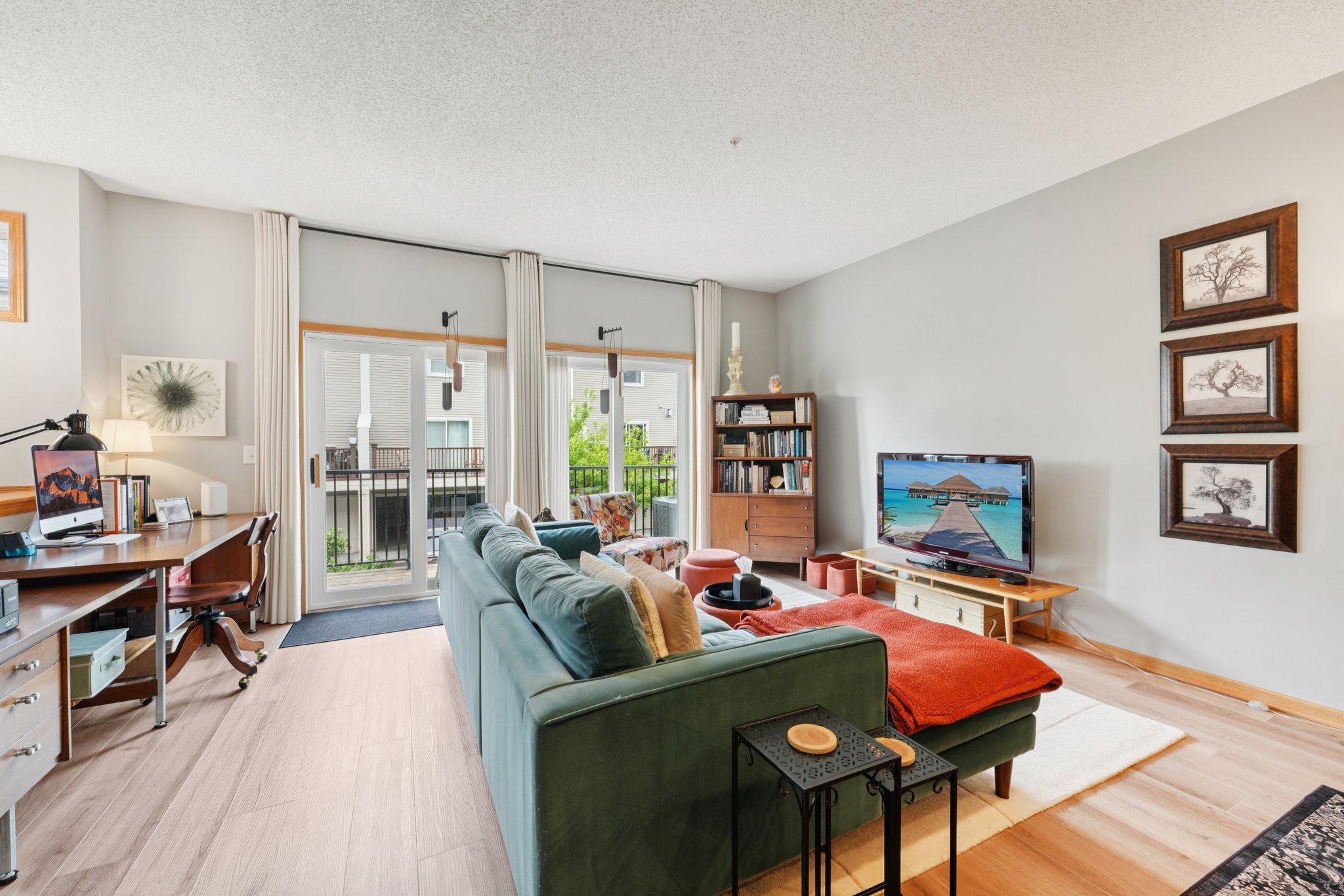 4332 Victor Path 6
