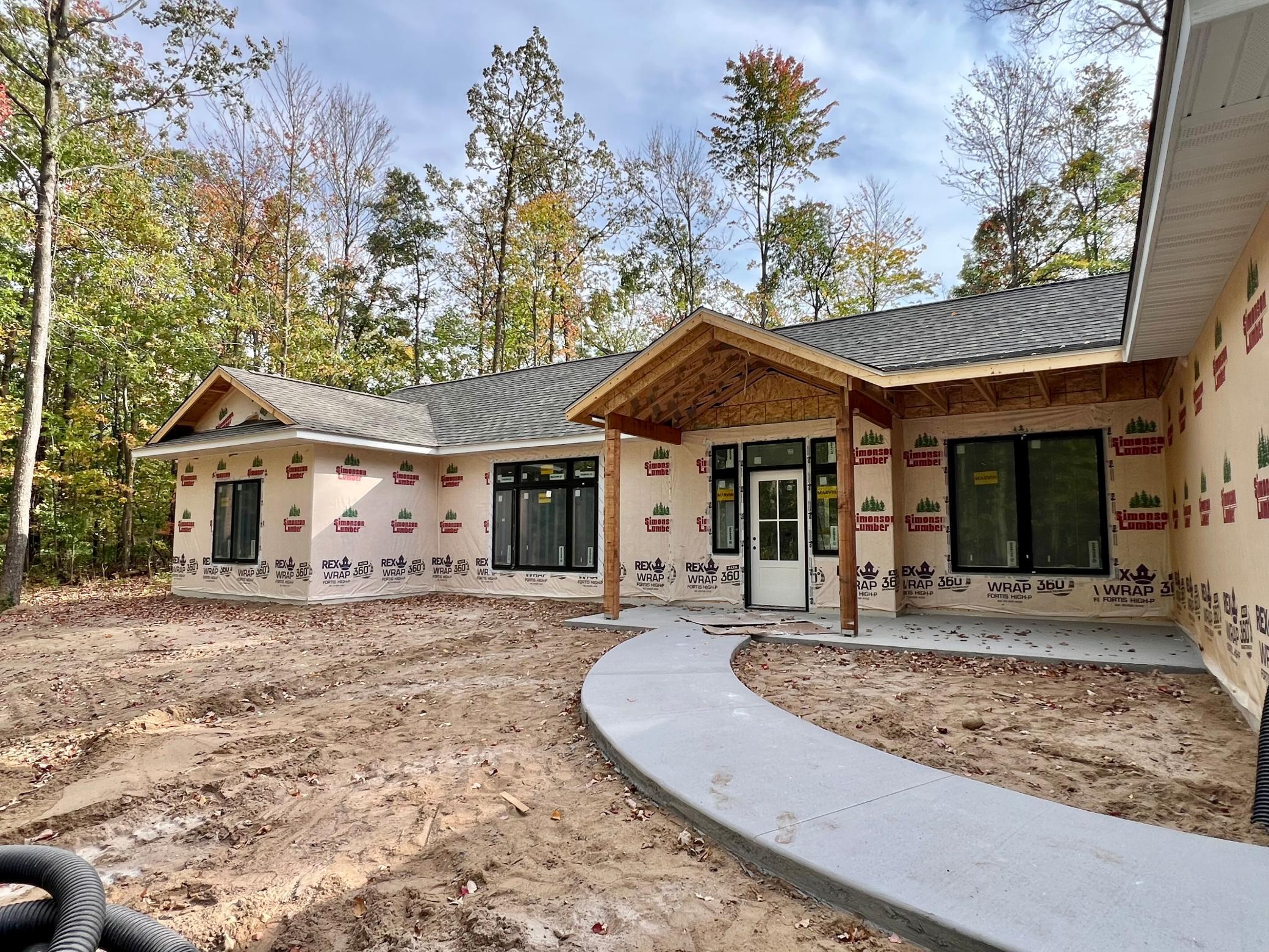 11821 Maplewood Drive