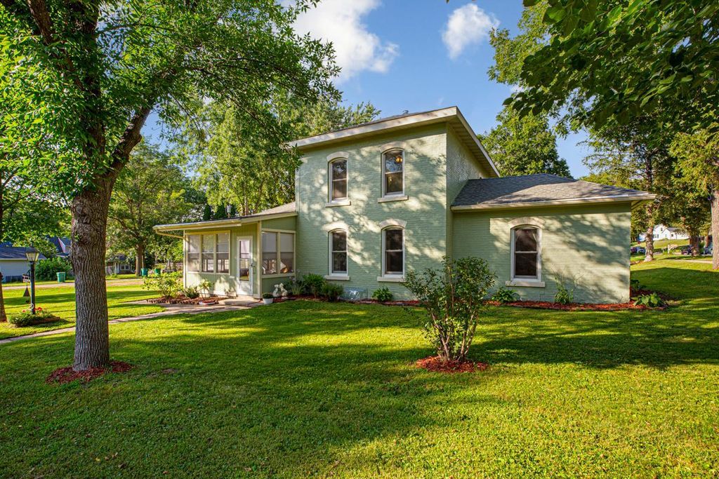 Photo of 219 Davis Street, Le Sueur, MN 56058 (MLS # 7032153)