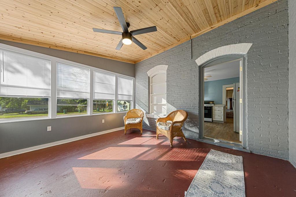 Photo of 219 Davis Street, Le Sueur, MN 56058 (MLS # 7032153)