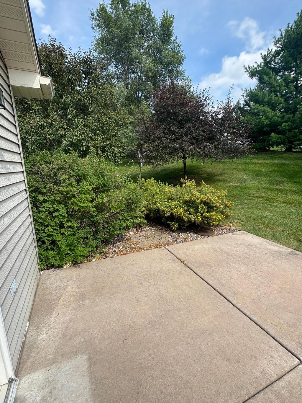 Photo of 572 Williamsburg Place, New Richmond, WI 54017 (MLS # 7032512)
