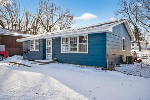 83 Farrell Street N Maplewood MN 55119
